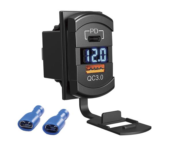 Cargador de Panel USB Doble Tipo C – 12-24VDC con Voltímetro