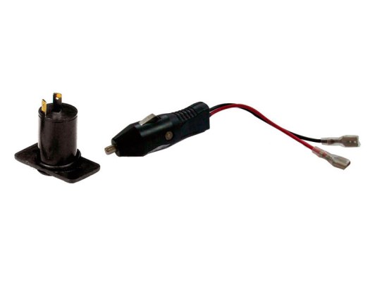 Equipo de Toma de Corriente Marino 12V