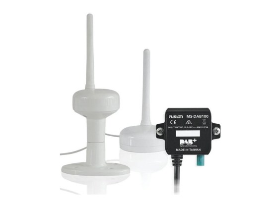 Fusion Receptor DAB náutico con antena
