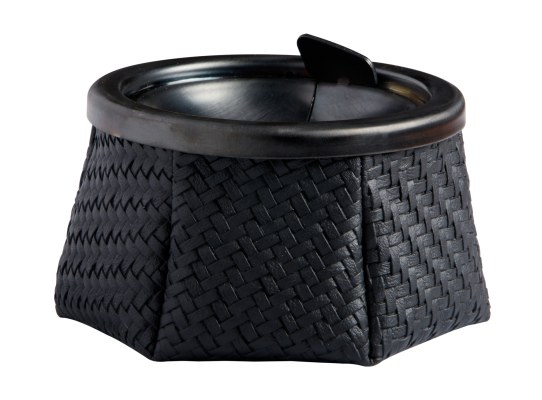 Marine Business Windproof Black Lid Rattan Black Ashtray