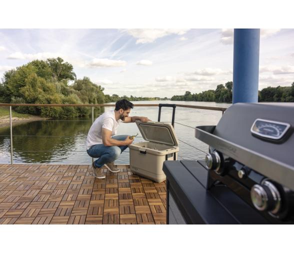 Nevera Coleman Pro 55qt con Ruedas