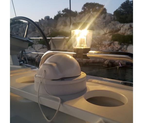 Nuova Rade Linterna Marina recargable con luz solar