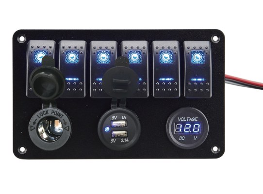 Panel 6 Interruptores con Voltímetro conectores USB y 12V