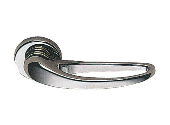 Par Manillas Puerta Guerini
