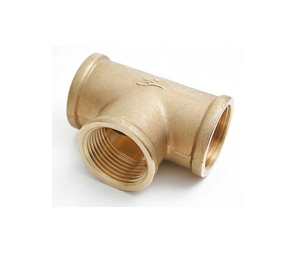 Racor en T de Laton
