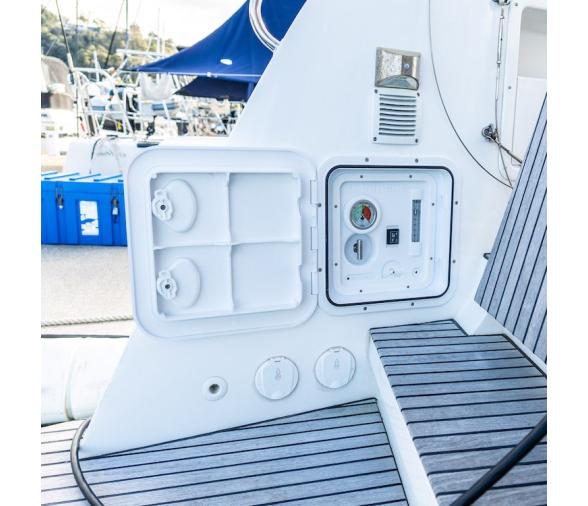 Rainman Caja de Registro con puerta para Panel de Control