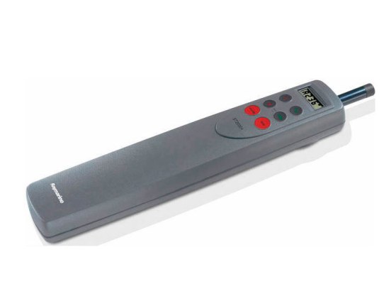 Raymarine ST-2000 Plus Tiller Autopilot for Sailing