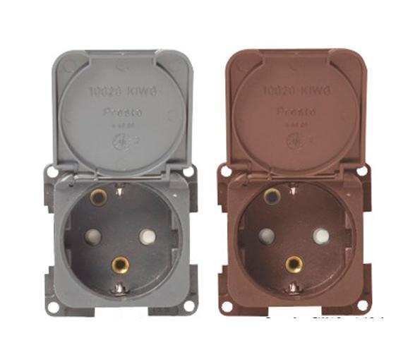 Enchufe bipolar con toma de tierra, tapa y protección trasera