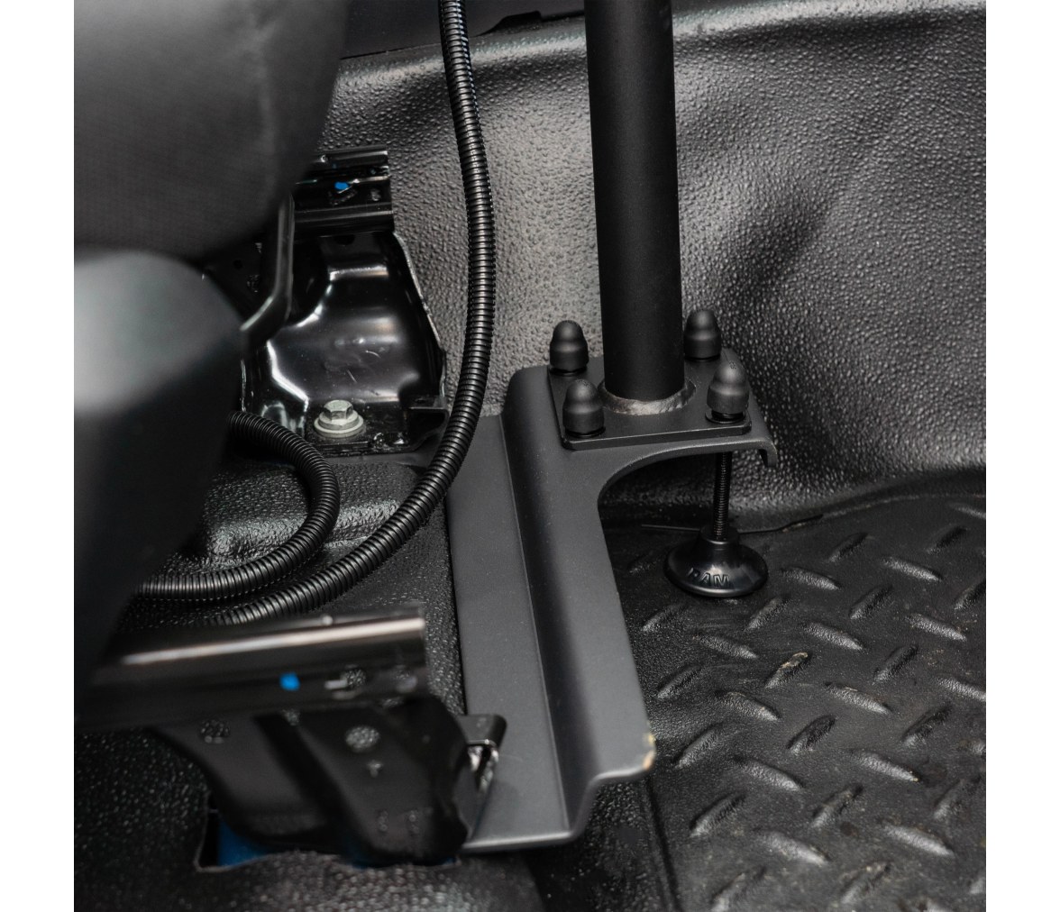 Soporte RAM sin taladro para Ford Police Interceptor Utility 2020-2026