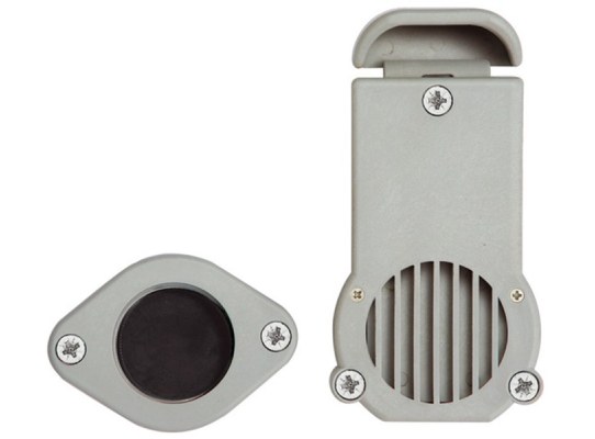 Drain plug with valve
