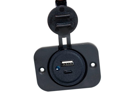Trem Doble Toma USB Tipo A + Tipo C
