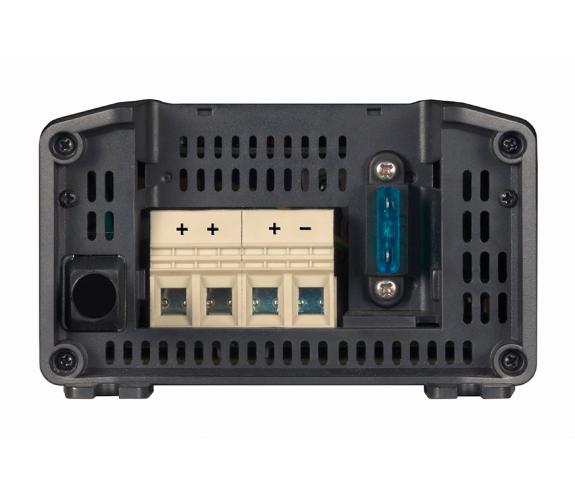Victron Energy Cargador Bluesmart  Bluetooth IP22 3 Salidas 12V