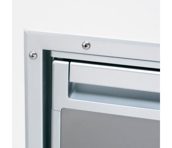 Waeco Marco instalacion montaje al ras