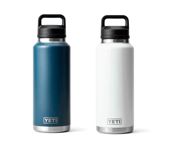 Yeti Botella Rambler de 46 oz (1.4 l) con Tapón